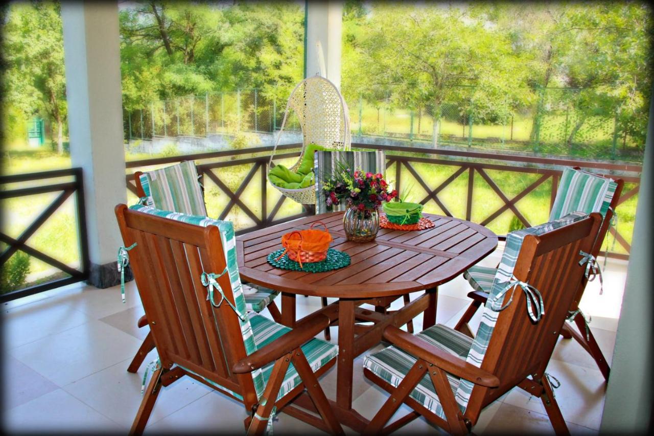 Villa Rokiti エクステリア 写真